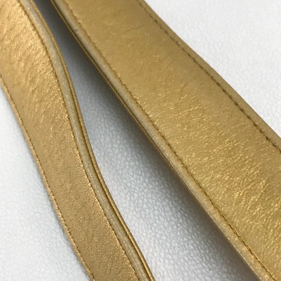 CHANEL Gold Shoulder Bag - Picture 6 of 13